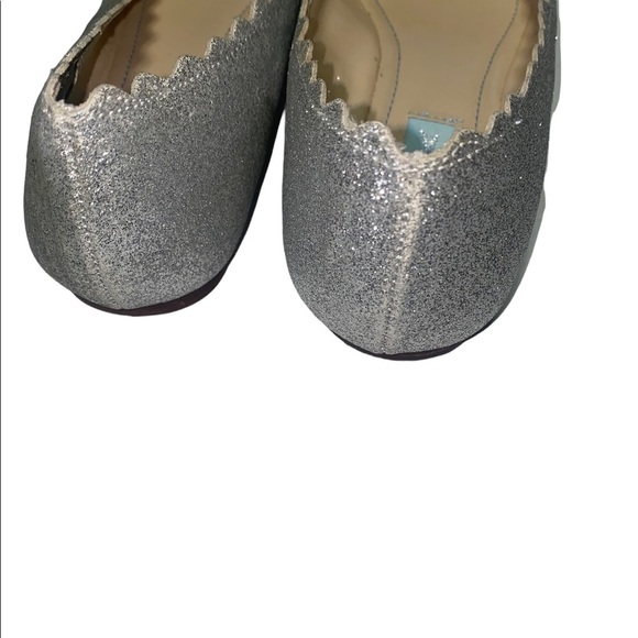 𝅺Blue by Betsey Johnson Women's Dance Flat silver glitter shoes size 7M - Picture 5 of 6